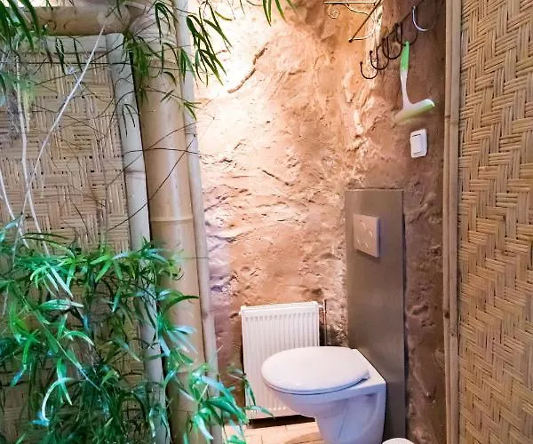 Little India 1 فِيْلين